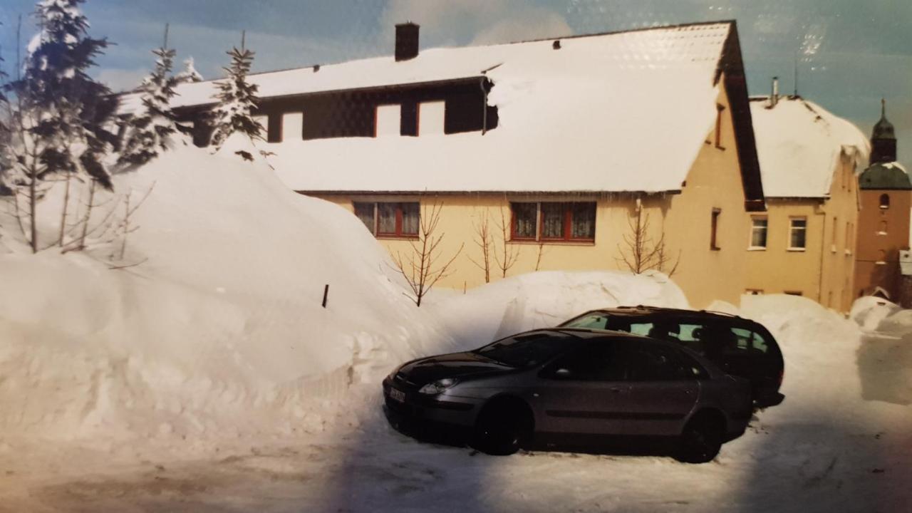 Pension & Gasthof Erbgericht Hoehenlage 850M Marienberg Dış mekan fotoğraf